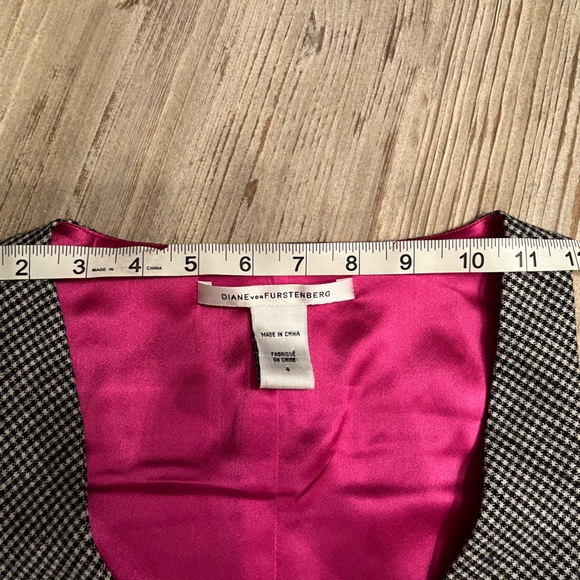 Diane Von Furstenberg vest - Picture 7 of 8